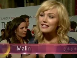 EVENT CAPSULE REPORTER/CHYRON:  The Proposal Premiere, Hollywood, CA, United States, 06/01/09 Stock Footage