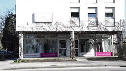 CLEAN : Bavarian town ejoys new quiet after Balkan refugee route closure News Clip