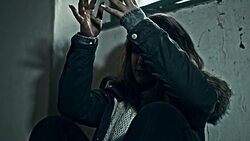 SLO MO Young woman trapped in negativity Stock Footage