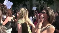 VOICED : Tunecinas en pie de guerra. News Clip