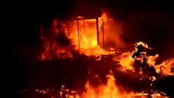 CLEAN : Frances Jungle migrants watch as makeshift homes destroyed News Clip