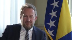 Bosnia leader: Brexit would be 'depressing' Instructional Video