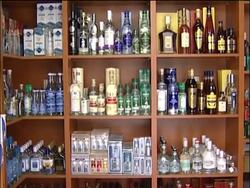 Protesters drape banners at Acropolis, vendors on prices increase News Clip