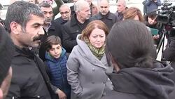 CLEAN : Turkey: Police block Kurdish protest over statue removal News Clip