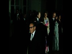 SYND 2 6 75 PRESIDENT FORD AND PRESIDENT SADAT SPEAK ON MIDDLE EAST SITUATION News Clip