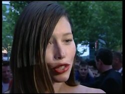 Jessica Biel and Liam Neeson bring 'A-Team' to Berlin News Clip