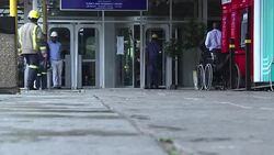 CLEAN : Several injured in S.Africa hospital roof collapse News Clip