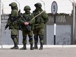 Russian Military Gather Outside Ukrainian Military Base At Perevalnoe Stock Footage