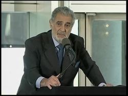 One opera legend remembers another News Clip