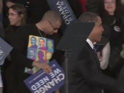 2008 MS PAN Barack Obama, Democratic candidate for US President, waving and leaving stage during rally in Ida Lee Park on October 22, 2008 / Leesburg, Virginia, USA Stock Footage