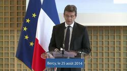 VOICED : Ex banker named French economy minister in last chance reshuff News Clip