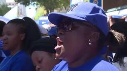CLEAN : South Africans protest against new welfare payment system News Clip
