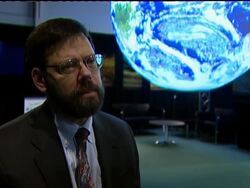 De Boer on hacked e-mails, Pershing reax, Greenpeace, sceptics News Clip