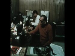 SYND 9-4-73 EXPELLED UGANDAN ASIANS SETTLE IN USA News Clip