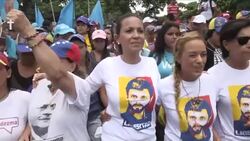 CLEAN : Venezuela protesters vow to block roadways (2) News Clip
