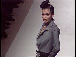 France - Laroche Fashion News Clip