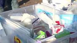 CLEAN : Medical volunteers attend to migrants on Hungarian border News Clip