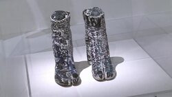 CLEAN : French museum pays tribute to foreign fashion designers News Clip