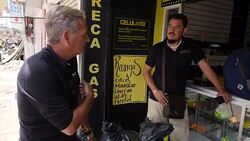 Mexico 2017 Earthquake - anger growing at lack of government support or aid News Clip