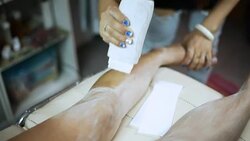 woman leg waxing Stock Footage