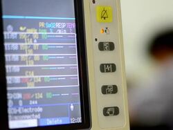 patient monitor Stock Footage