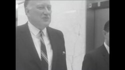CAN793 MUNSINGER HEARINGS POSTPONED, SCENES OF SEVIGNY AND WIFE, SISTER IN COURTHOUSE Instructional Video
