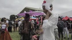 CLEAN : Fashion meets horse racing at the Met in Cape Town News Clip