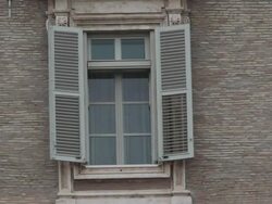 ATMOSPHERE - Pope Francis Gives His First Angelus Blessing To The Faithful at St. Peter's Square on March 17, 2013 in Vatican City, Vatican. (Footage by Giulio Origlia/Getty Images) Stock Footage