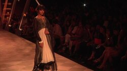 Tarun Tahiliani presents summer bridal collection at Lakme Fashion Week Instructional Video