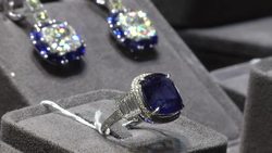 Rare diamonds and gems turning heads at Hong Kong expo News Clip