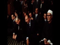 SYND 19-11-71 PRESIDENT SADAT ATTENDS THE MOSQUE FOR RAMADAN PRAYERS News Clip