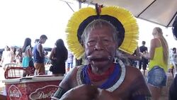 VOICED : Cacique Raoni: jovenes indigenas se alejan de su cultura News Clip