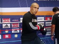 Boxing Sauerland - Training Stock Footage