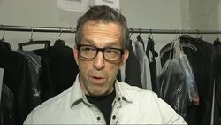 Alan Cumming and Rachel Dratch walk in Kenneth Cole fashion show Instructional Video