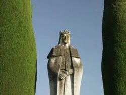 ZI statue in the gardens of the Alcazar Palace Stock Footage