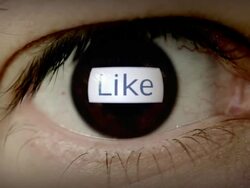 Like button in eye Stock Footage