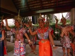 MS Thai women traditional dancing at Erawan shrine, Bangkok Stock Footage