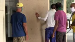 VOICED : Laura transita a paso rápido por Cuba y apunta a EEUU News Clip