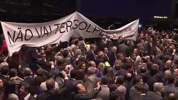 VOICED : Tregua en la batalla por el impeachment de presidenta de Brasil News Clip