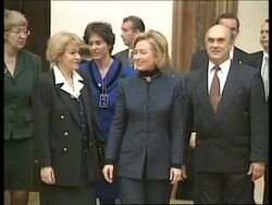 RUSSIA: MOSCOW: HILLARY CLINTON VISITS THE TRETYAKOV GALLERY News Clip