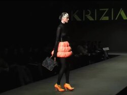 Mariuccia Mandelli delivers puff skirts and elegant coats News Clip