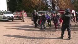 CLEAN : Migrants flood into Slovenia from Croatia News Clip