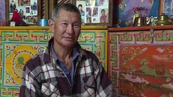 VOICED : Mongolia busca fosiles de dinosaurio robados por traficantes News Clip