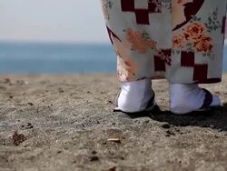 Japanese kimono lady's feet Stock Footage