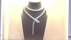 Luxury Christmas shopping on LA's Rodeo Drive News Clip