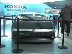 2003 Honda Kiwami fuel cell concept car montage Stock Footage