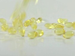 Capsul falling scattered on the floor Stock Footage