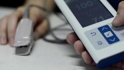 Pulse oximeter Stock Footage