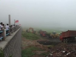 Bloom spreads over Olympic boating venue Instructional Video