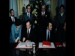 SYND 15 11 78 SOCIAL SECURITY AGREEMENT SIGNED BETWEEN THE UK AND PORTUGAL News Clip